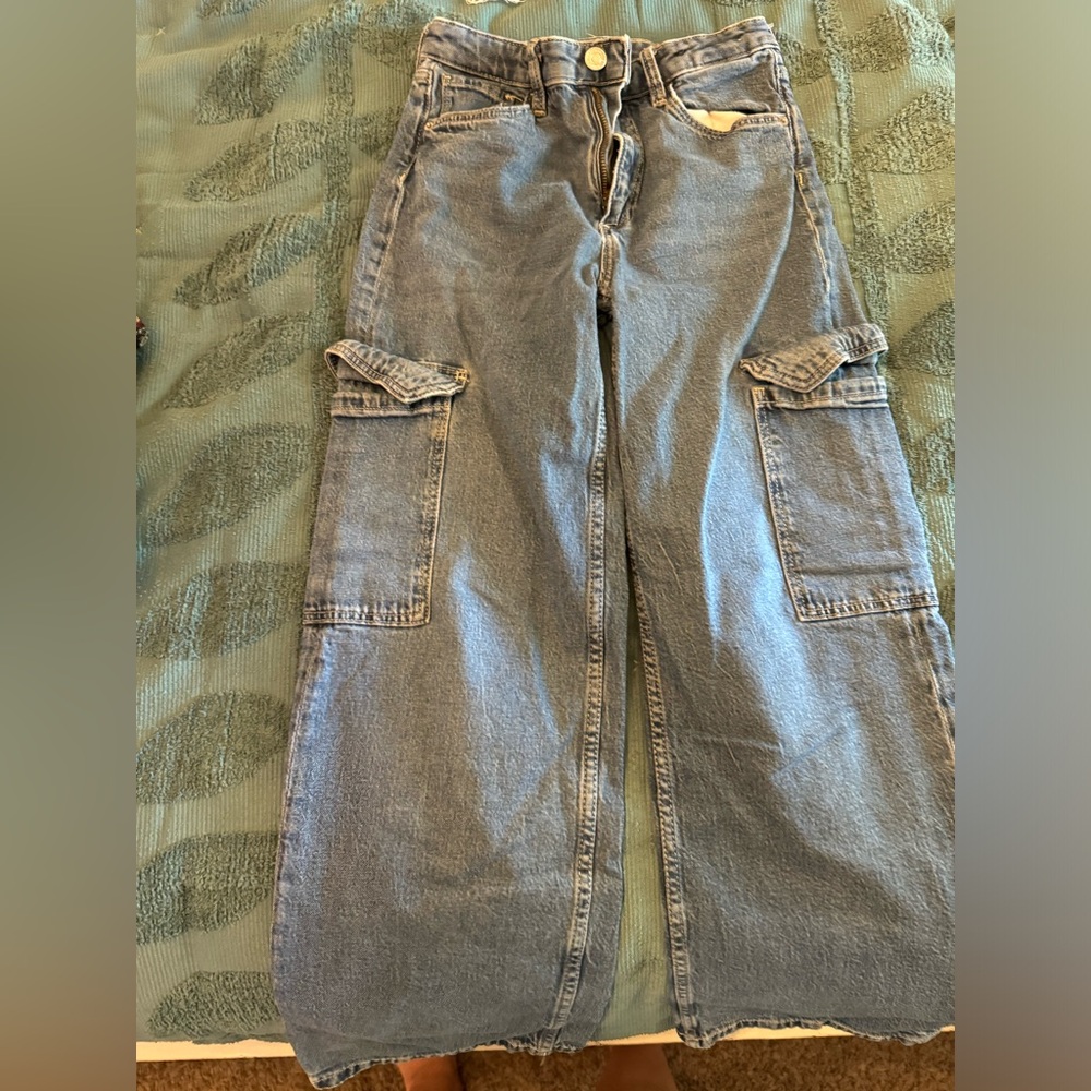 H&M Cargo style jeans